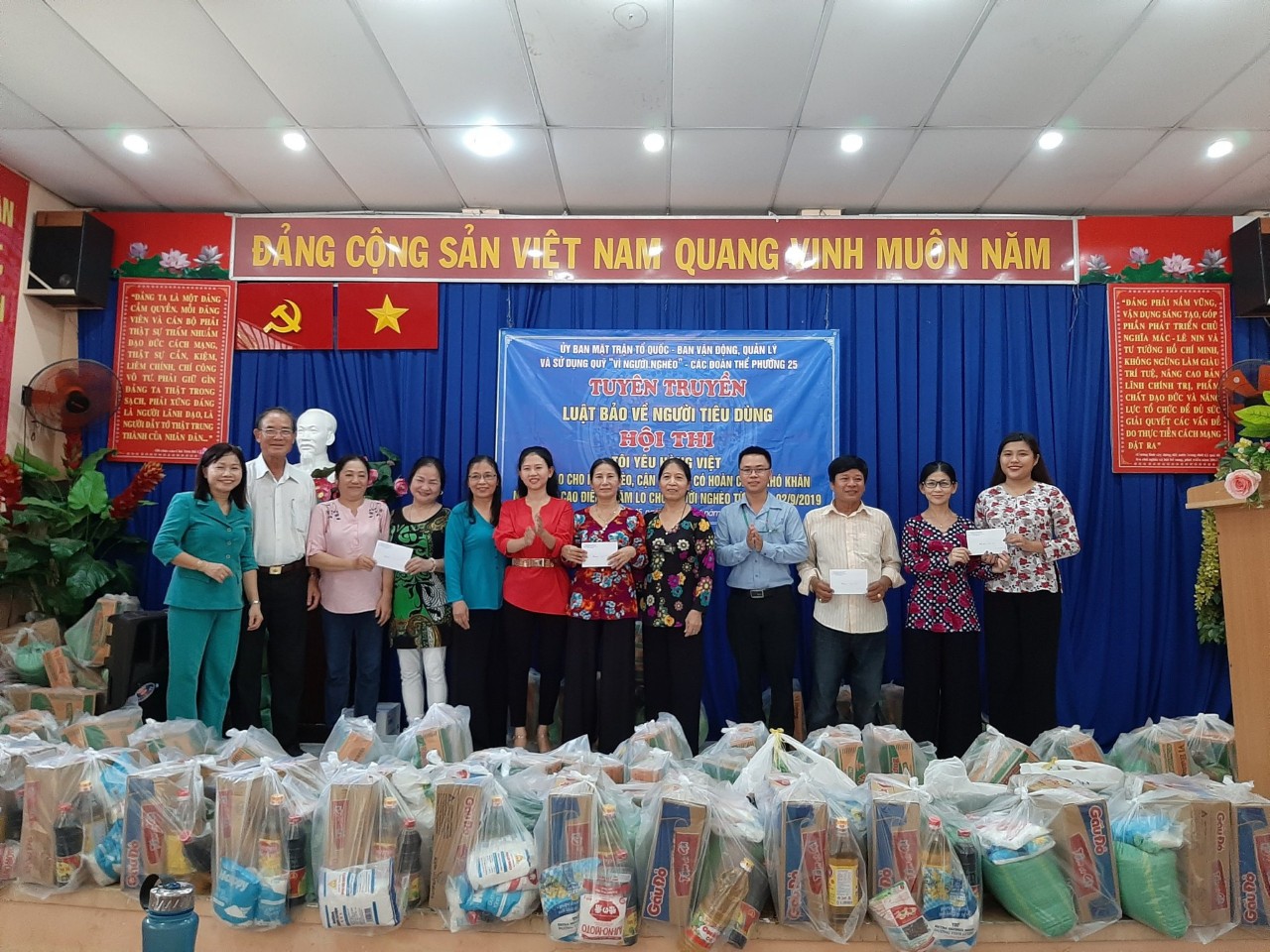 NGAY HOI NGUOI VIET TIN DUNG HANG VIET 10