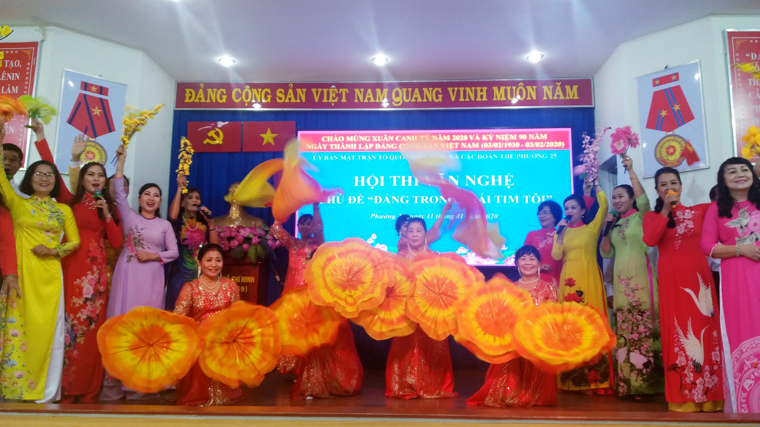 Phuong 25 Hinh 12